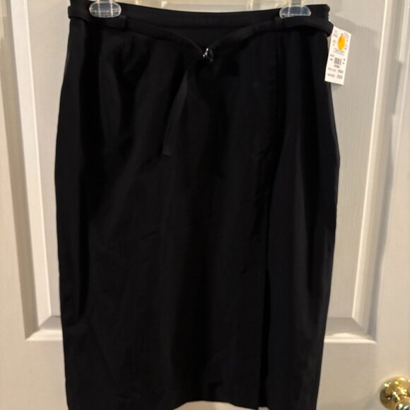 Doncaster Women's Black Straight Skirt with Belt ~ Sz: 4 ~ NWT ~ Org. Price $190 - Picture 1 of 6